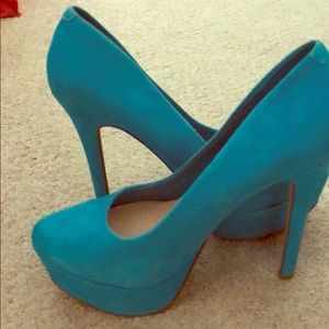 Jessica Simpson platform stilettos in 7.5 Teal.